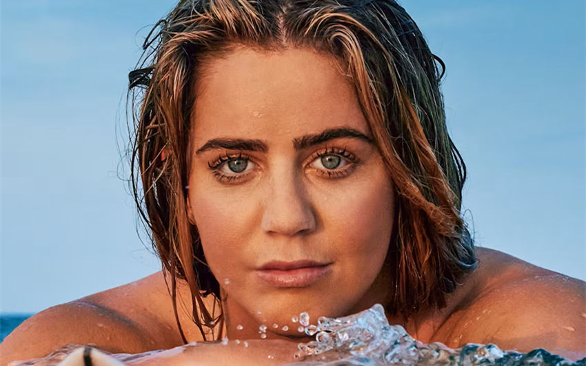 caroline marks net worth