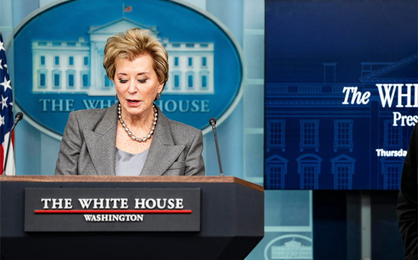 linda mcmahon husband