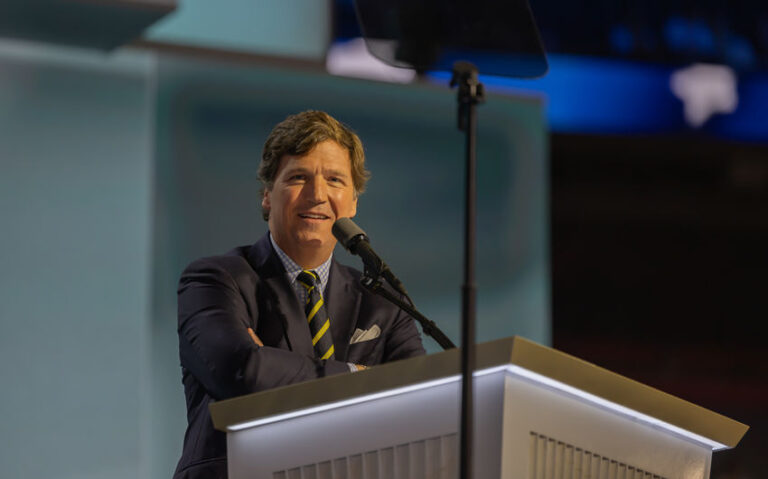 tucker carlson's wife